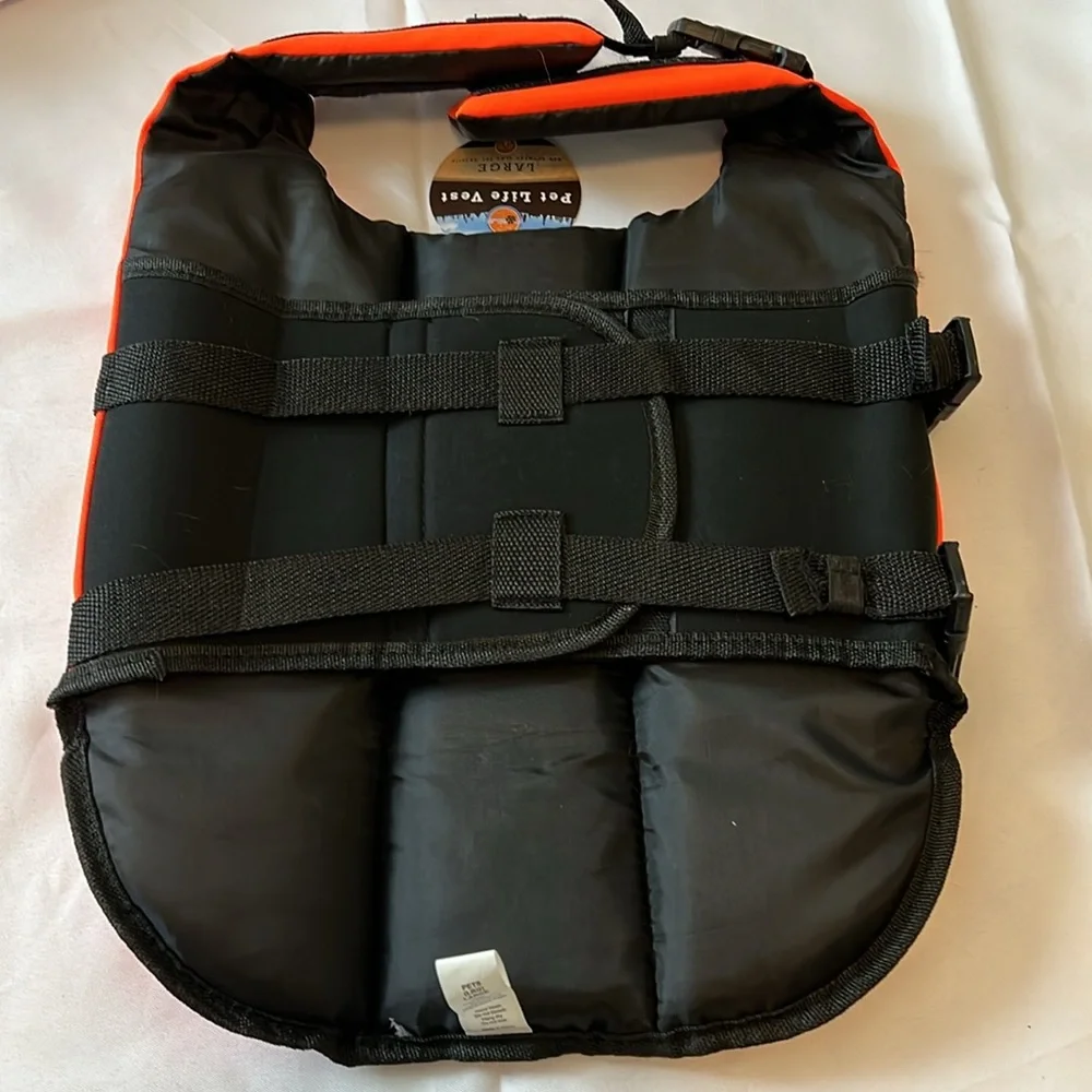 Pet life vest NWT size large for dogs, neck 23” and chest are 27”